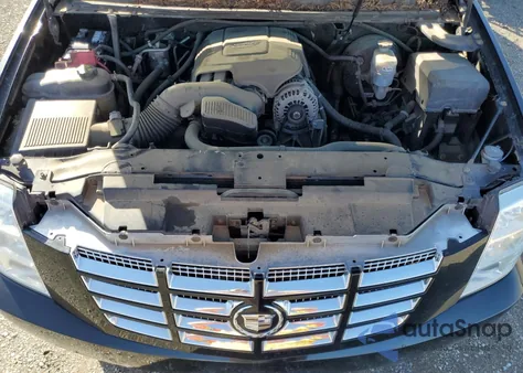 2011 Cadillac Escalade Esv z USA, uszkodzony, nr VIN 1GYS3GEF3BR269222